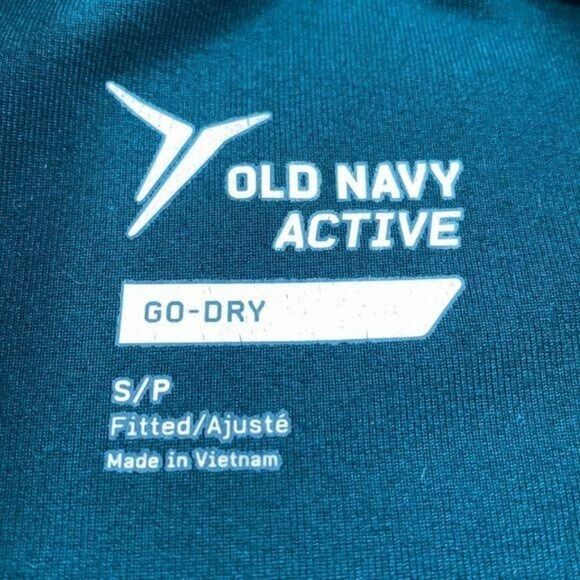 $5 SALE!  Old Navy Active Green Crops - Picture 4 of 7